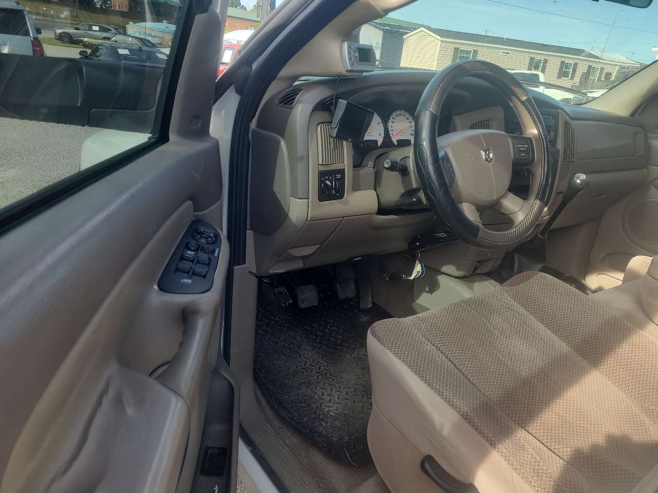 Dodge Ram 2500 4dr Quad Cab 140.5" WB 4WD SLT 2005 Dodge Ram 2500 4dr Quad Cab 140.5" WB 4WD SLT 2005