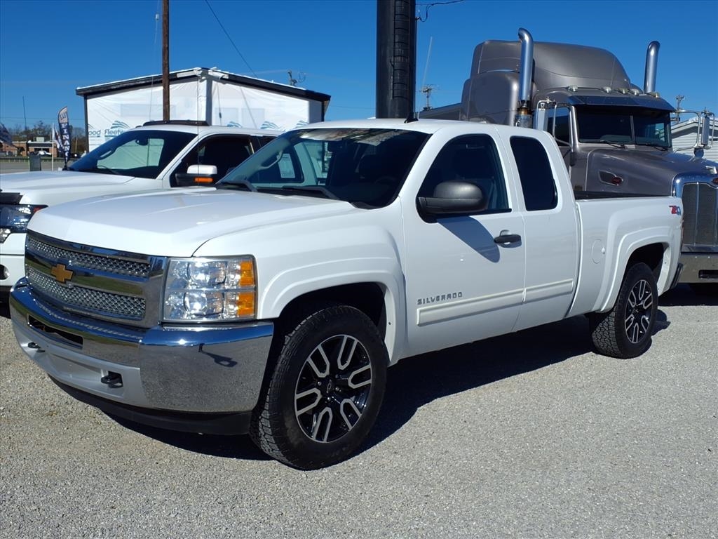 2012 Chevrolet Silverado 1500 4WD Ext Cab 143.5" LT