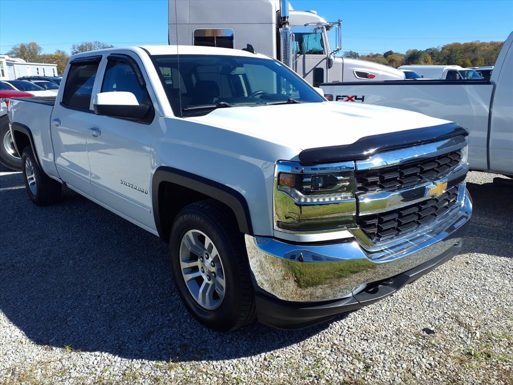 Chevrolet Silverado 1500 4WD Crew Cab 153.0" LT w/1LT 2017