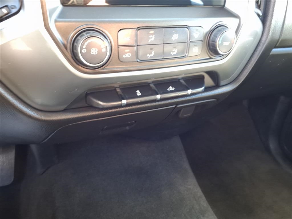 Chevrolet Silverado 1500 4WD Crew Cab 153.0" LT w/1LT 2017