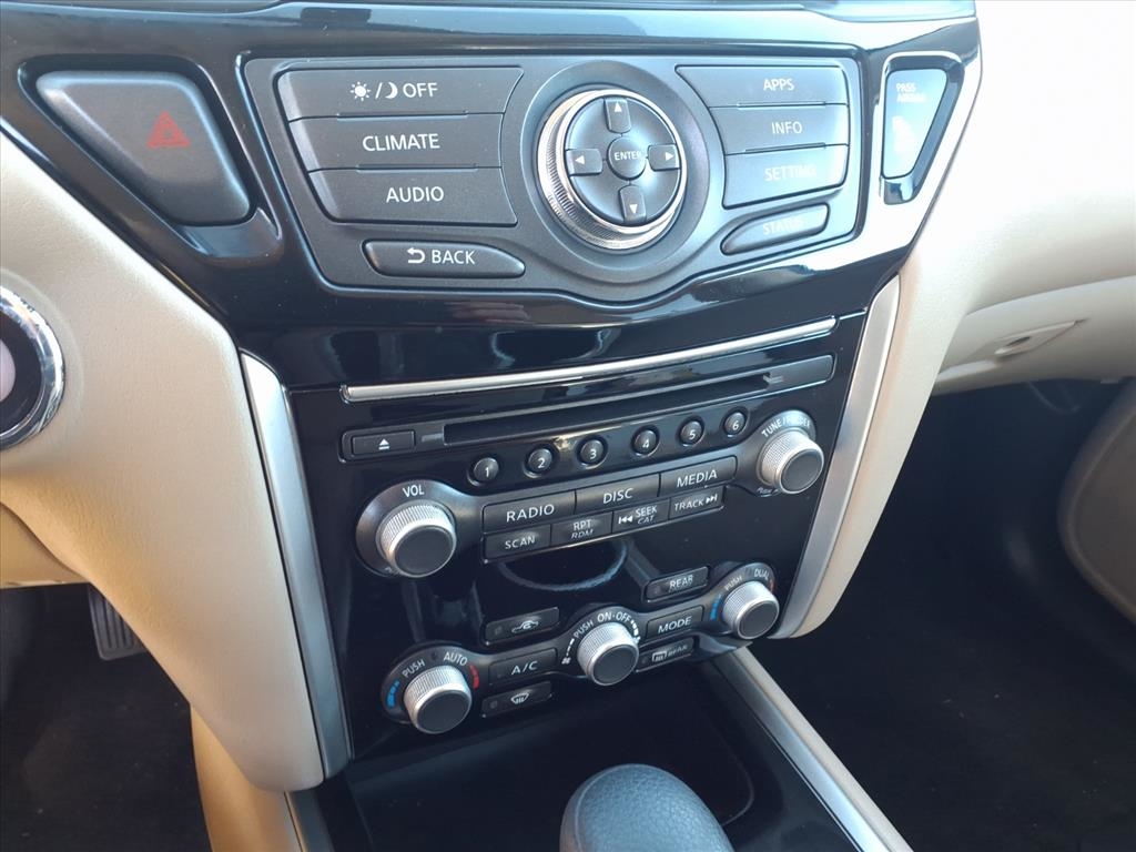 Nissan Pathfinder FWD S 2017