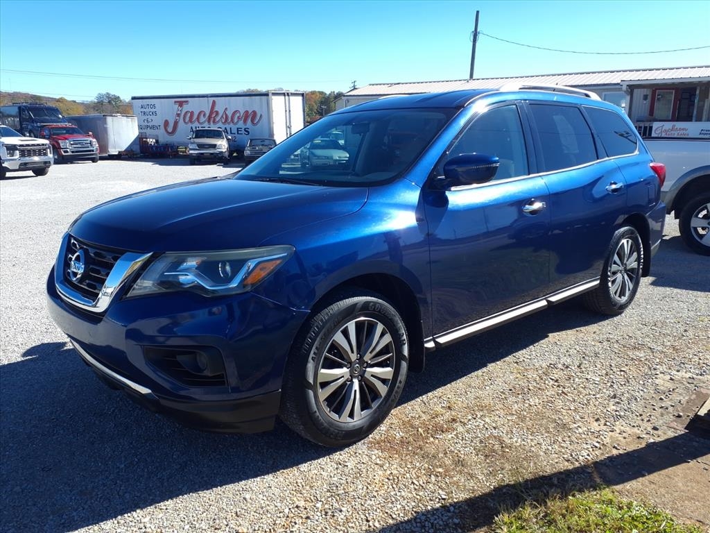 2017 Nissan Pathfinder S's photo