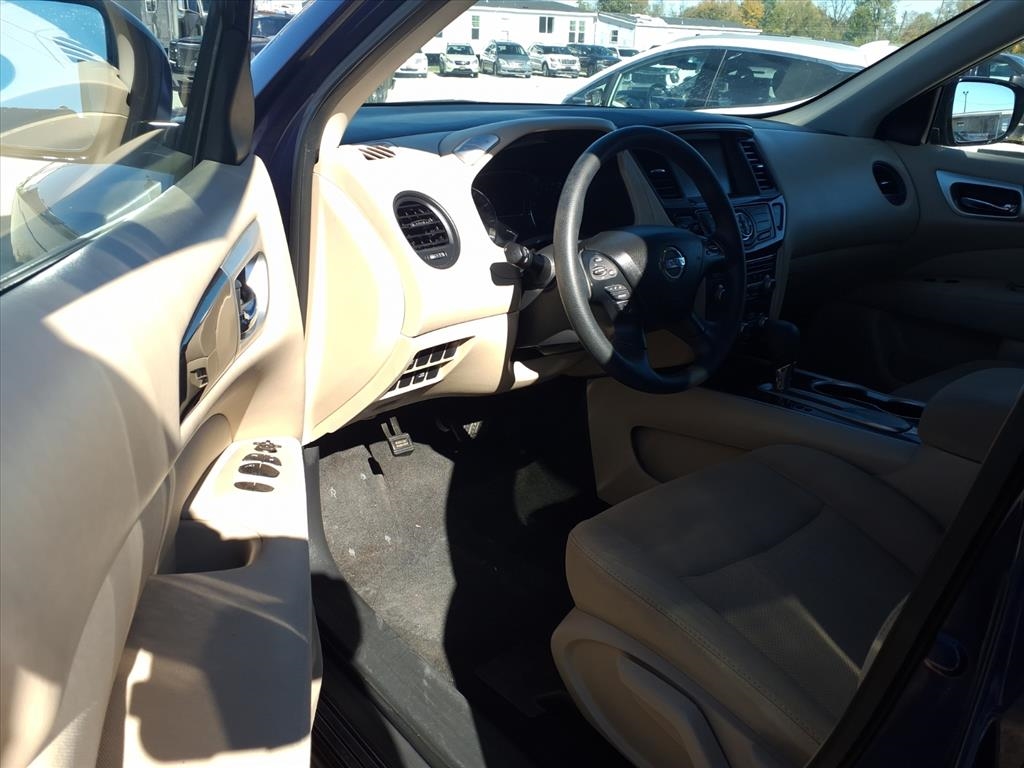 Nissan Pathfinder FWD S 2017