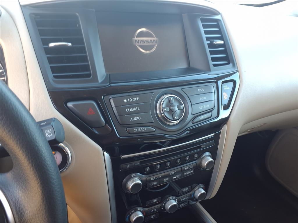 Nissan Pathfinder FWD S 2017