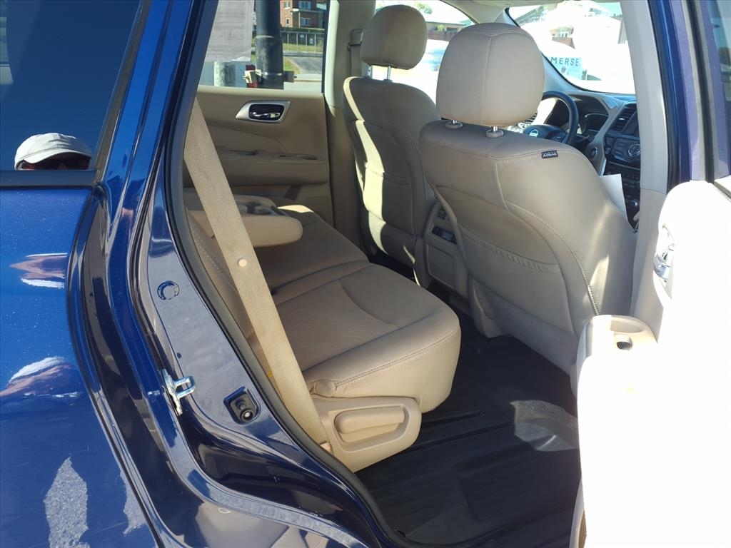 Nissan Pathfinder FWD S 2017