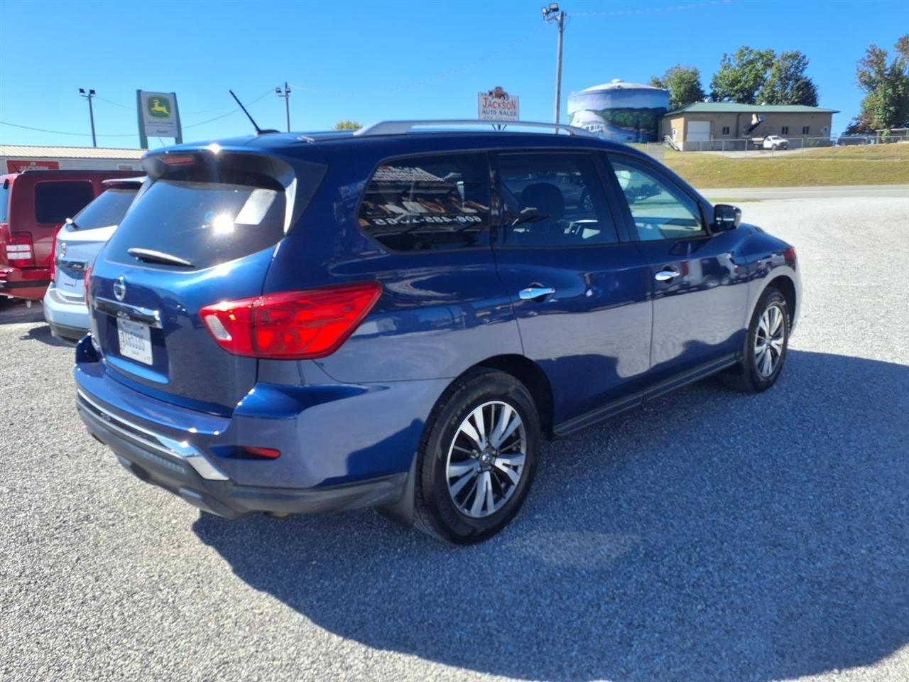 Nissan Pathfinder FWD S 2017