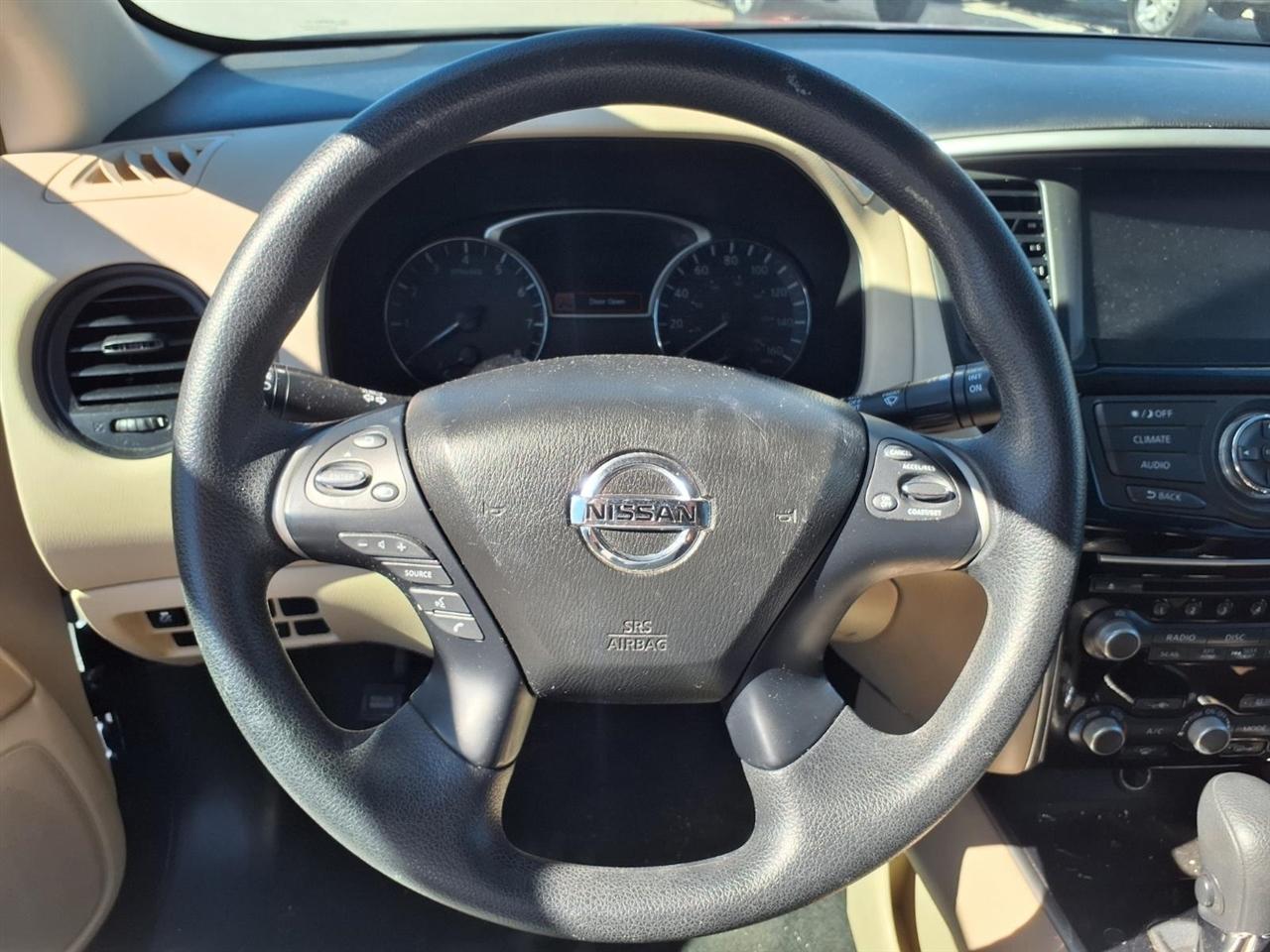 Nissan Pathfinder FWD S 2017