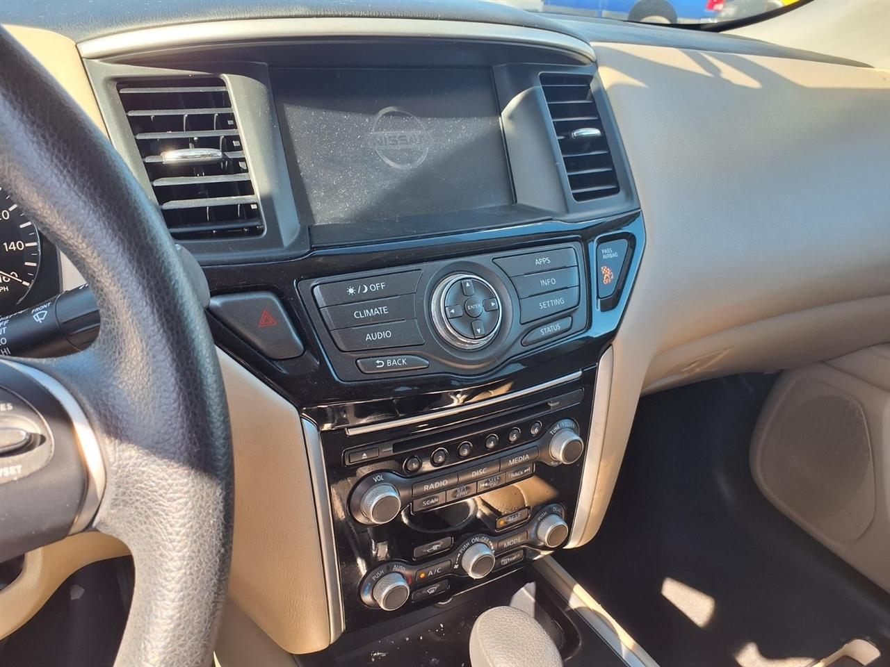 Nissan Pathfinder FWD S 2017