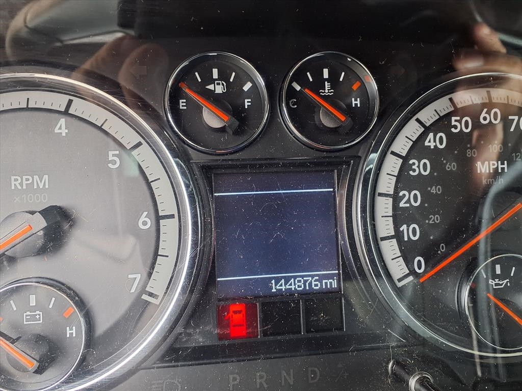 RAM 1500 4WD Quad Cab 140.5" Tradesman 2012