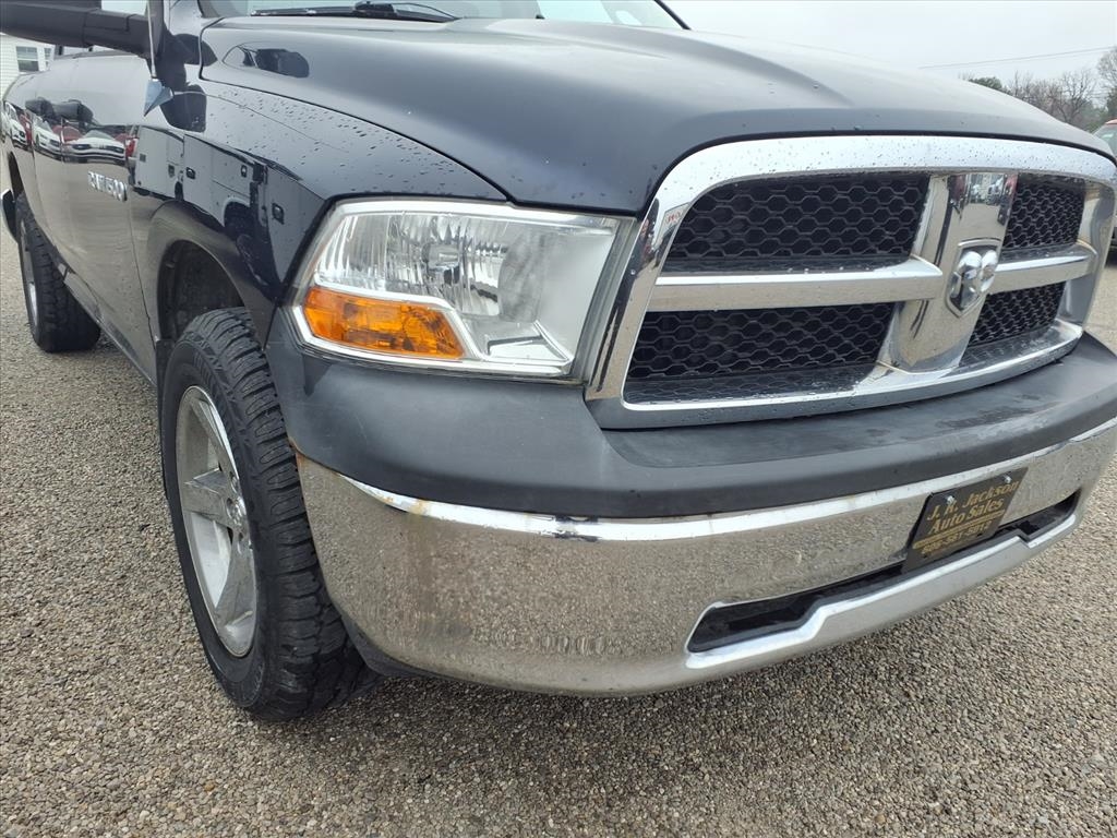 RAM 1500 4WD Quad Cab 140.5" Tradesman 2012