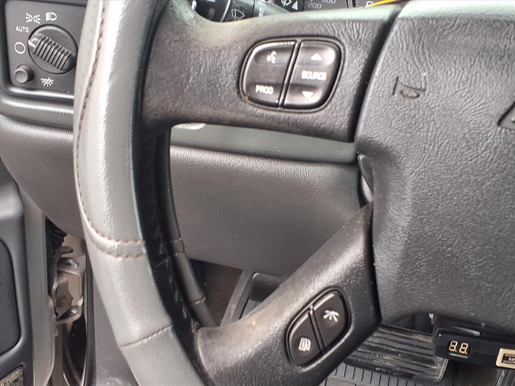 Chevrolet Silverado 2500HD Crew Cab 153" WB 4WD LS 2005