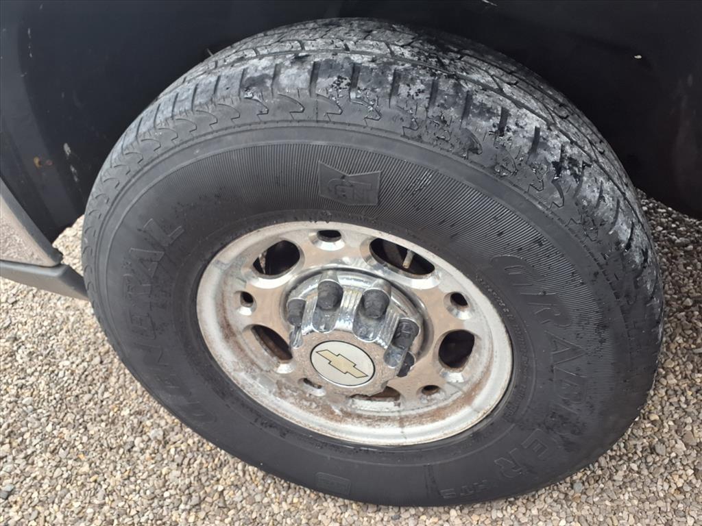 Chevrolet Silverado 2500HD Crew Cab 153" WB 4WD LS 2005