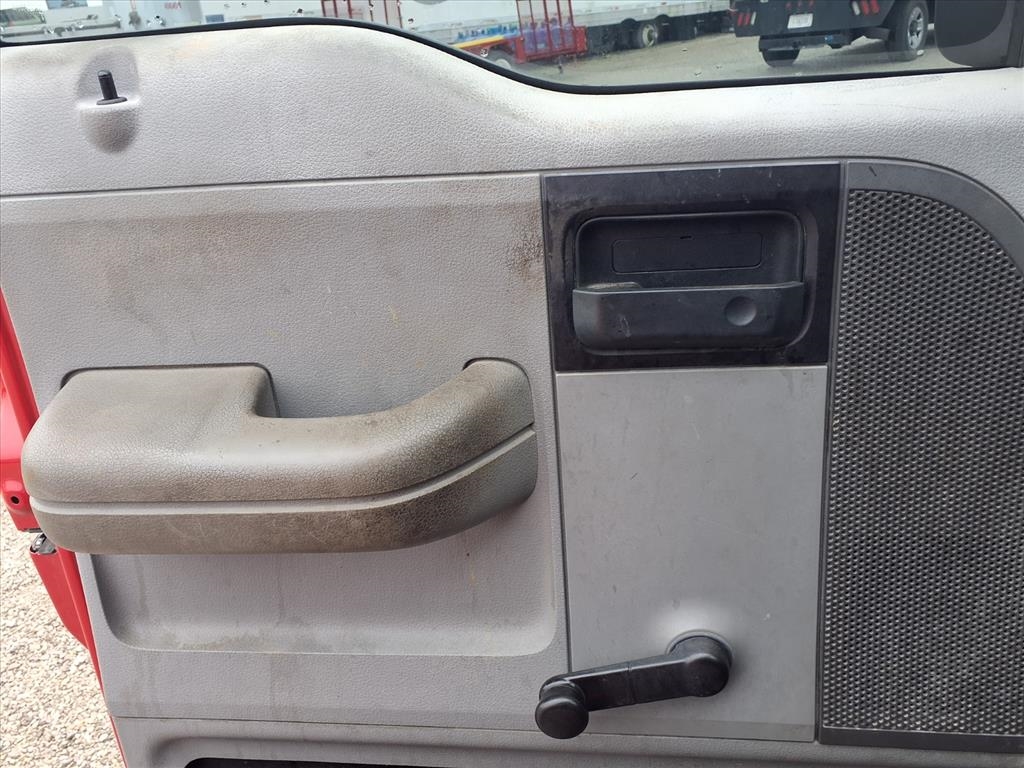 Ford F-150 2WD Reg Cab 126" XLT 2008