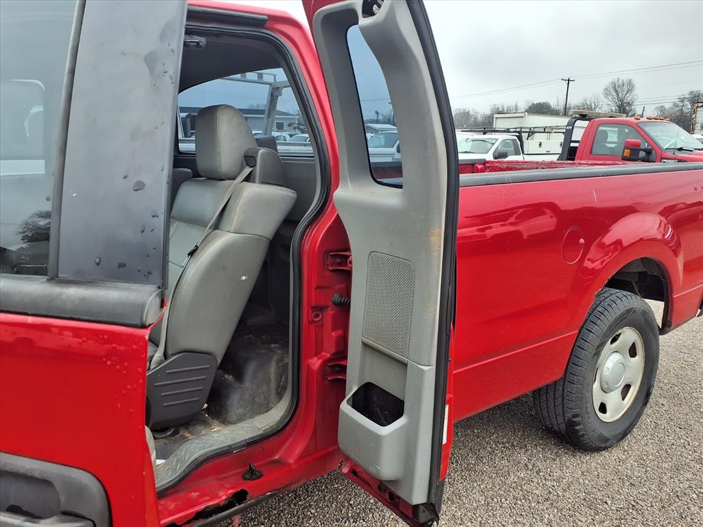 Ford F-150 2WD Reg Cab 126" XLT 2008