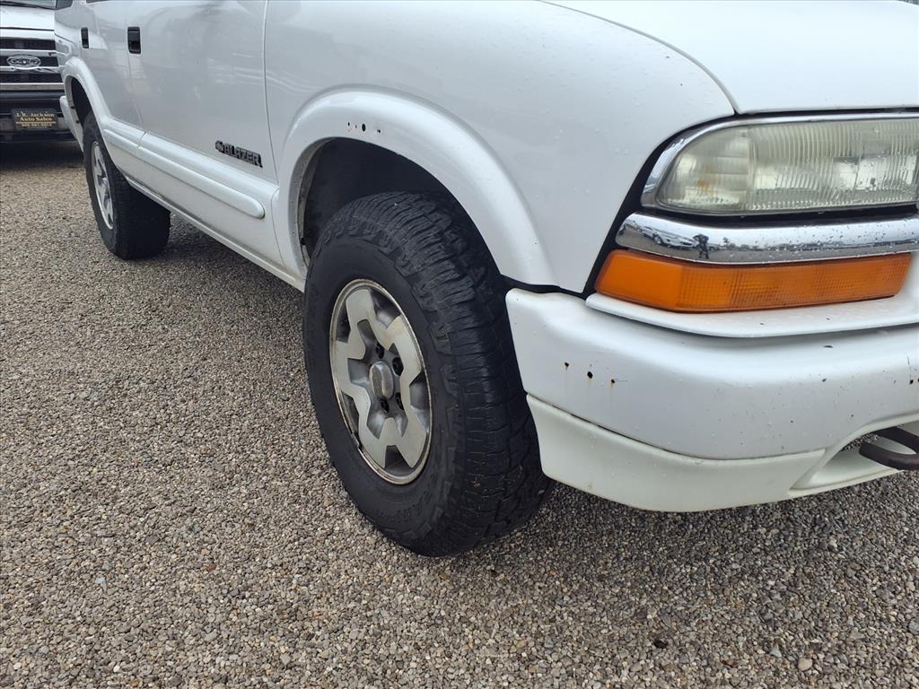 Chevrolet Blazer 4dr 4WD LS 2002