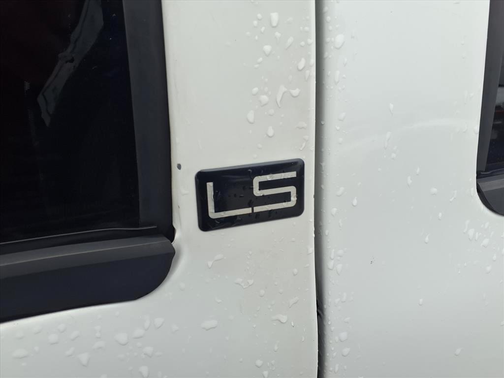 Chevrolet Blazer 4dr 4WD LS 2002