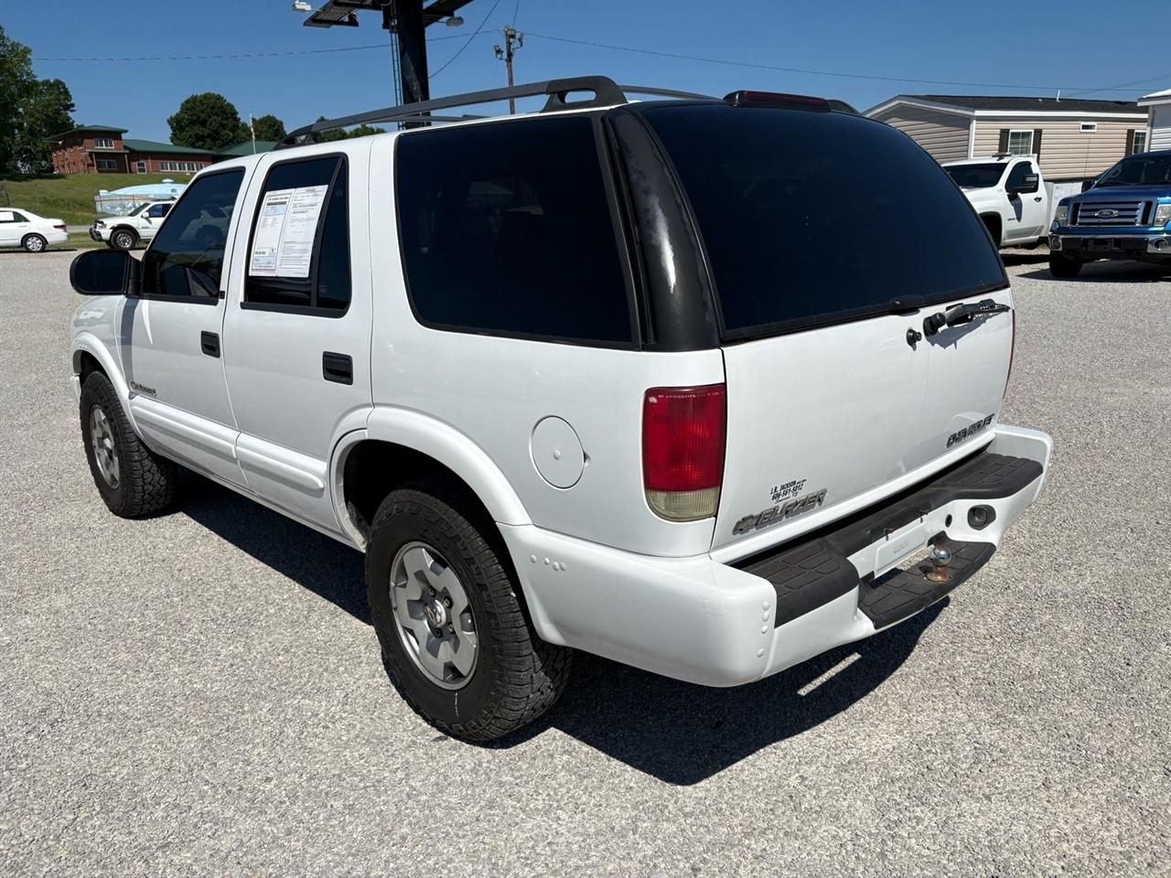Chevrolet Blazer 4dr 4WD LS 2002
