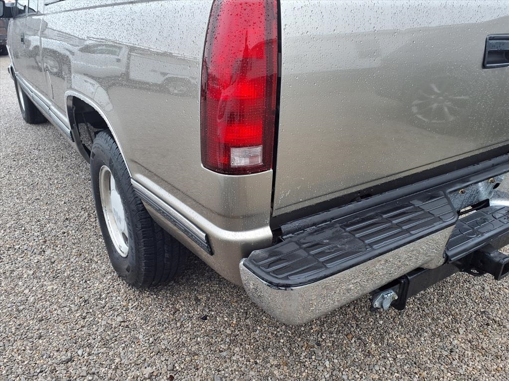 Chevrolet C/K 1500 Ext Cab 141.5" WB 1998