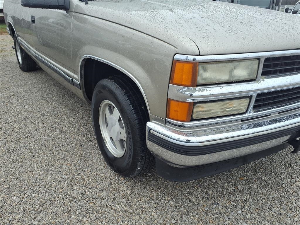 Chevrolet C/K 1500 Ext Cab 141.5" WB 1998