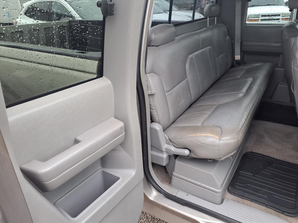 Chevrolet C/K 1500 Ext Cab 141.5" WB 1998