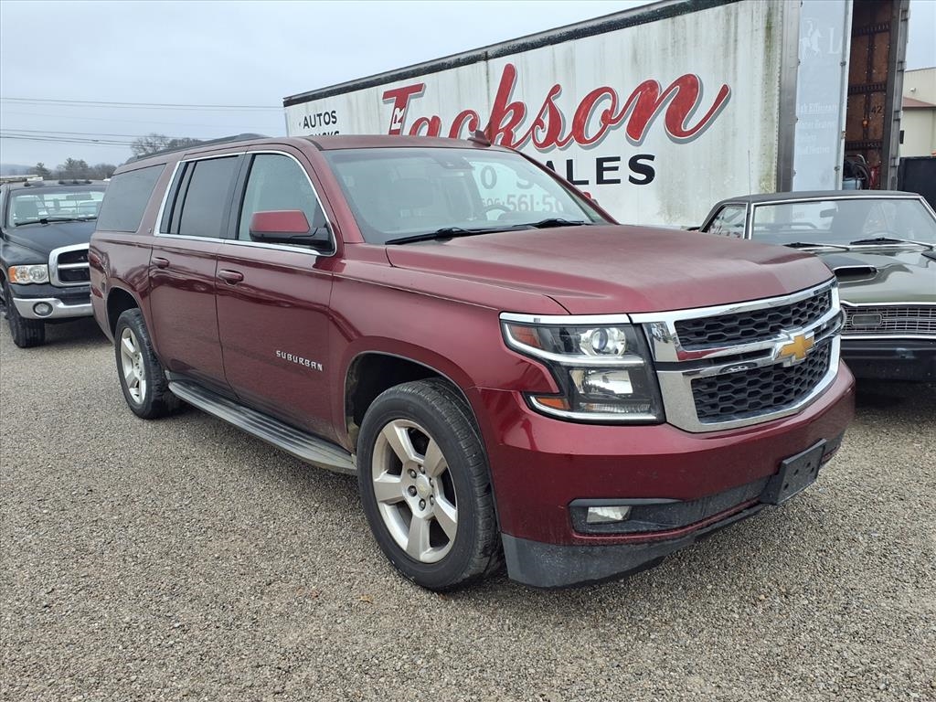 Chevrolet Suburban 4WD 4dr 1500 LT 2016