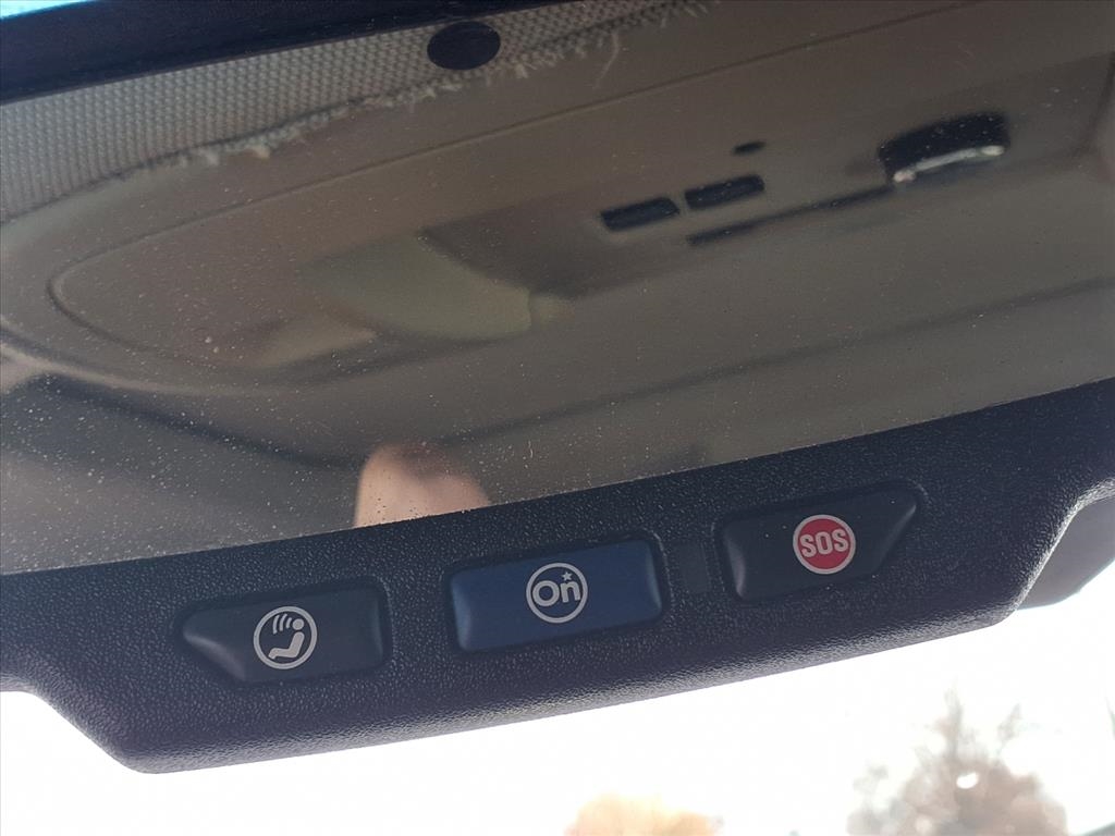 Chevrolet Suburban 4WD 4dr 1500 LT 2016