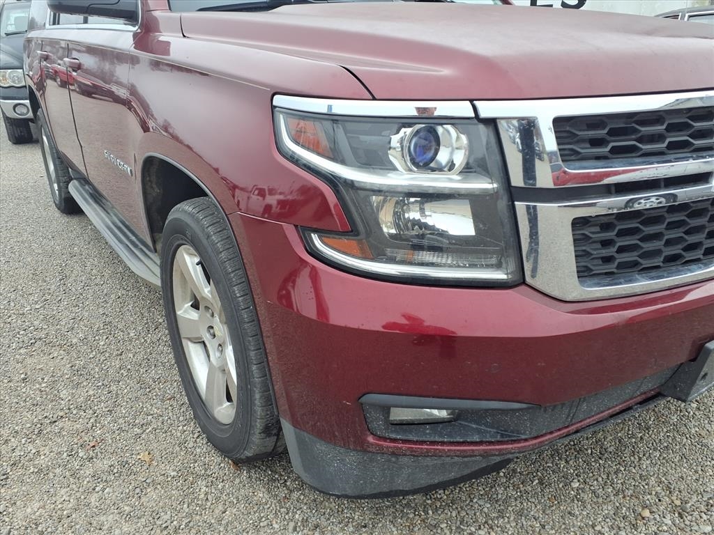 Chevrolet Suburban 4WD 4dr 1500 LT 2016