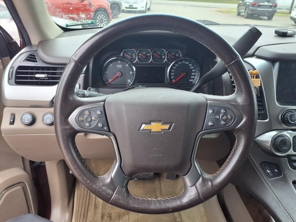 Chevrolet Suburban 4WD 4dr 1500 LT 2016