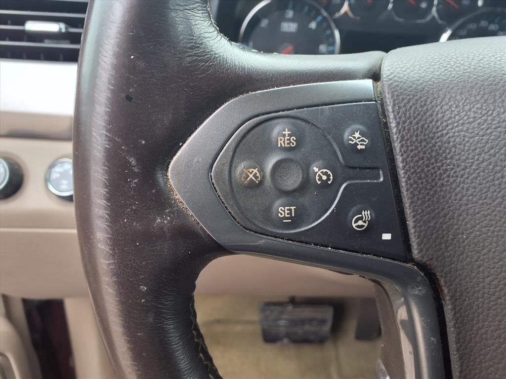 Chevrolet Suburban 4WD 4dr 1500 LT 2016