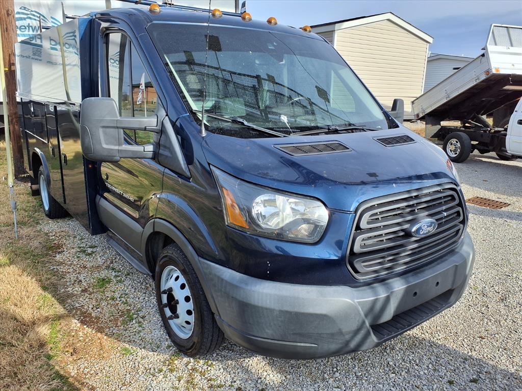 Ford Transit Cutaway T-350 DRW 138" WB 9950 GVWR 2018