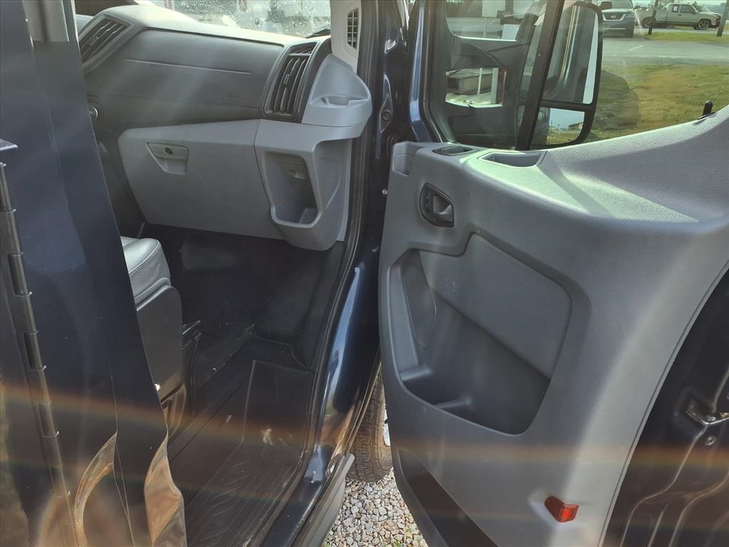 Ford Transit Cutaway T-350 DRW 138" WB 9950 GVWR 2018