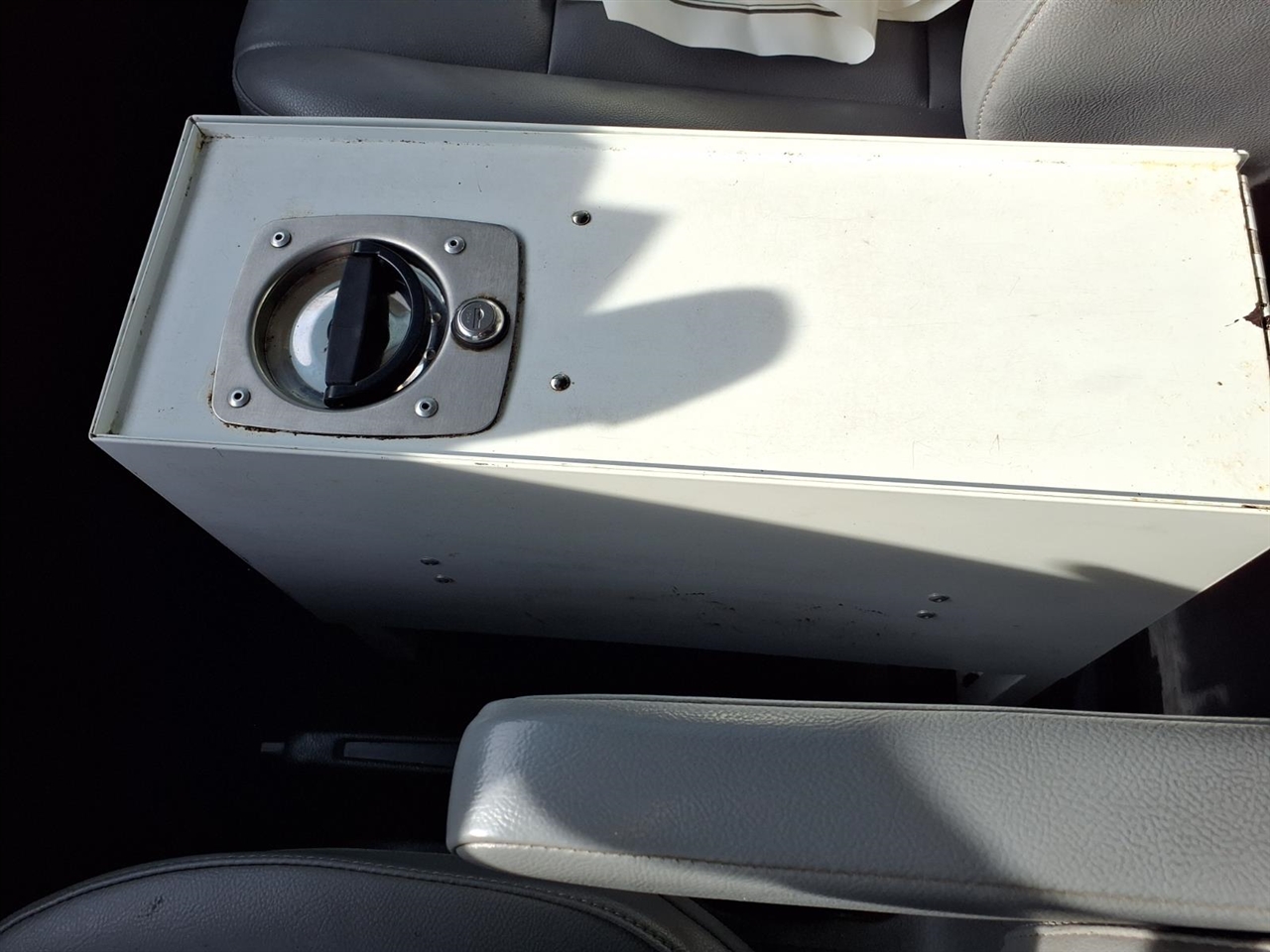 Ford Transit Cutaway T-350 DRW 138" WB 9950 GVWR 2018