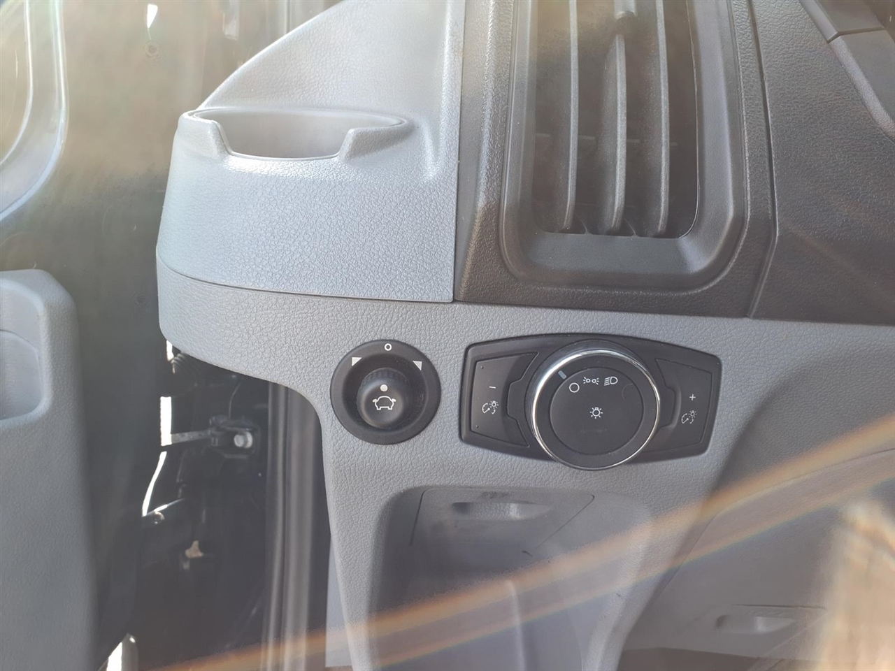 Ford Transit Cutaway T-350 DRW 138" WB 9950 GVWR 2018