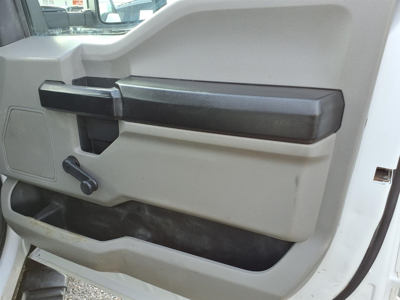 Ford Super Duty F-550 DRW XLT 4WD Reg Cab 145" WB 60" CA 2019