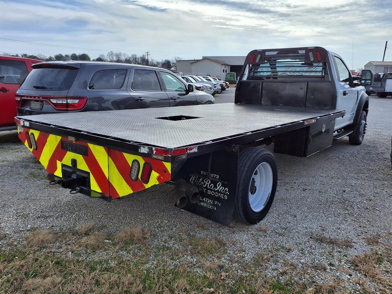 Ford Super Duty F-550 DRW XLT 4WD Reg Cab 145" WB 60" CA 2019
