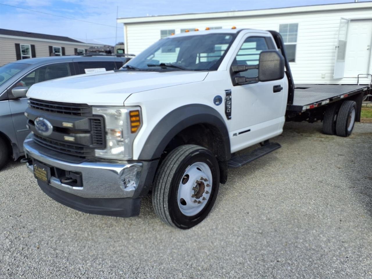2019 Ford Super Duty F-550 DRW XL 4WD Reg Cab 145" WB 60" CA