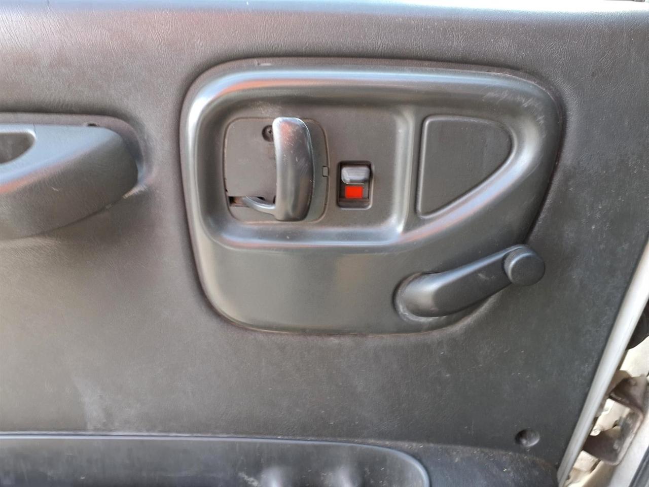 GMC TC7500 Regular Cab 2006