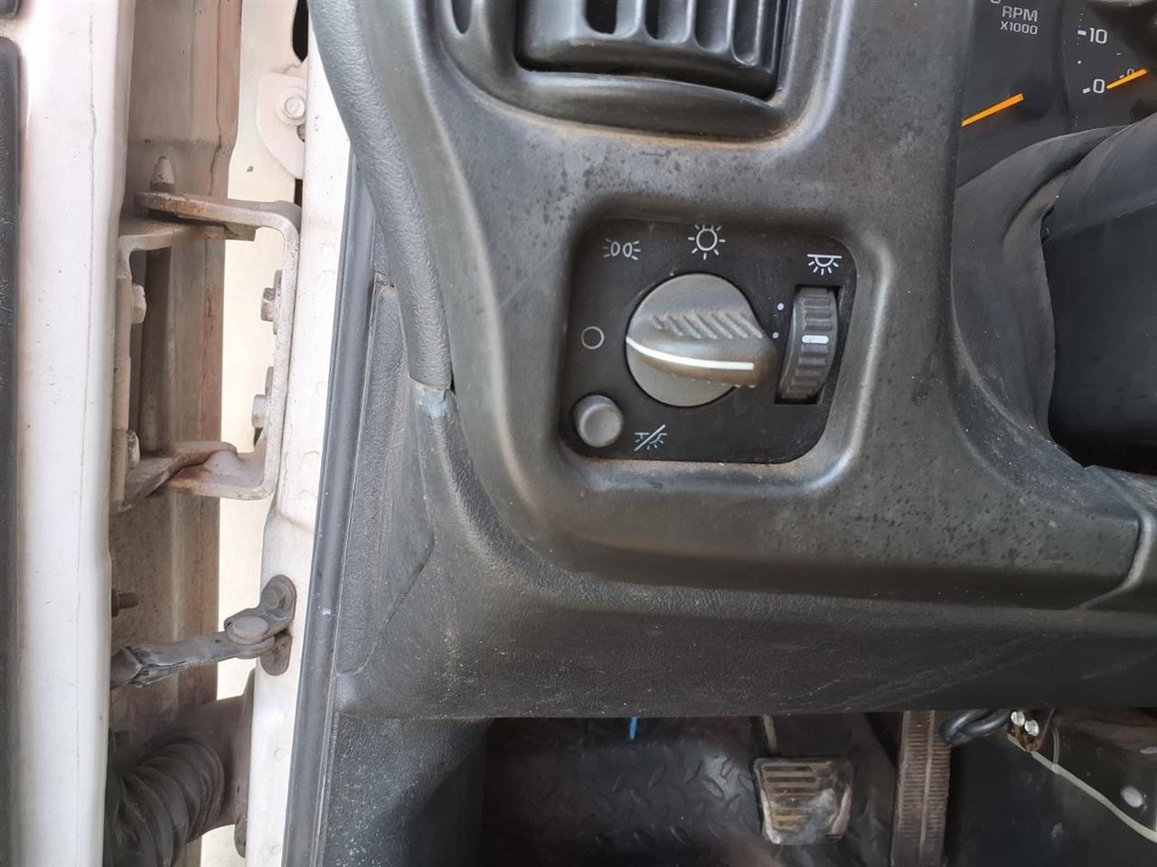 GMC TC7500 Regular Cab 2006