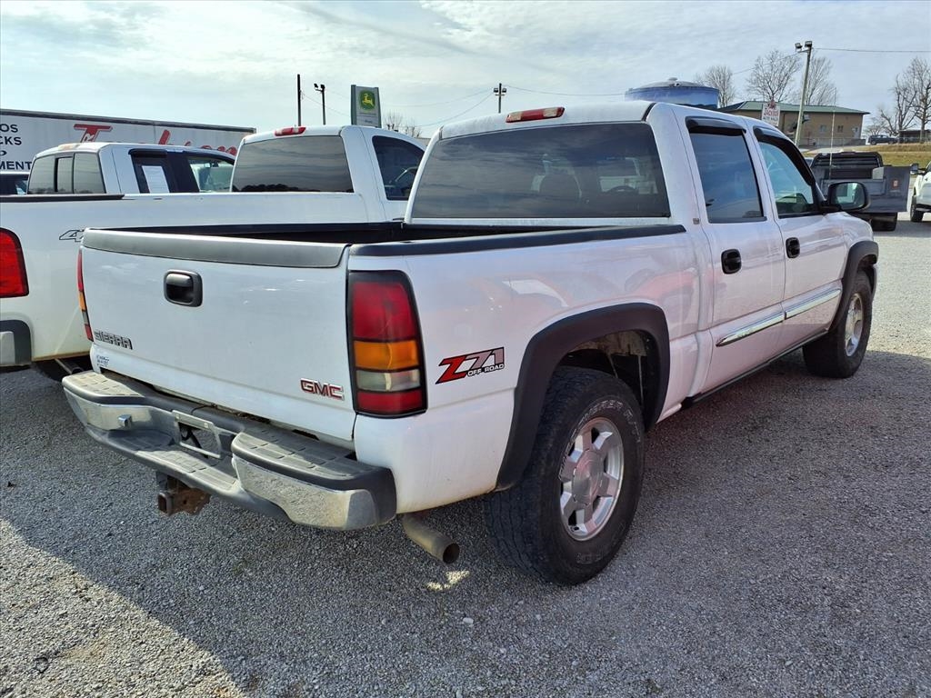 GMC Sierra 1500 Crew Cab 143.5" WB 4WD SLE1 2006