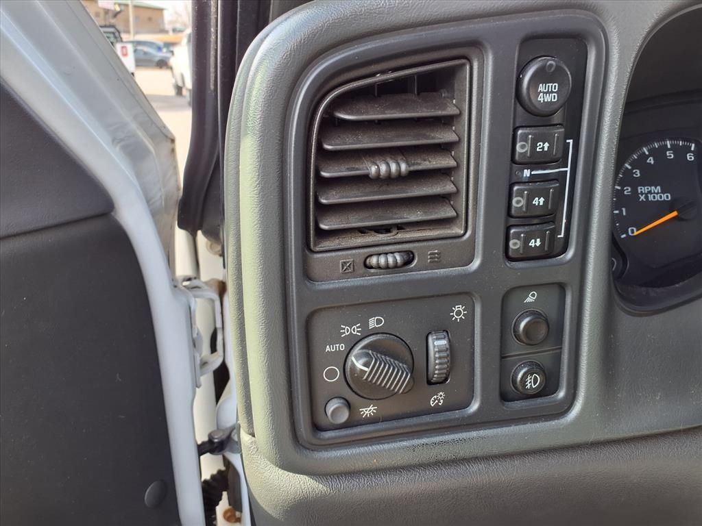 GMC Sierra 1500 Crew Cab 143.5" WB 4WD SLE1 2006