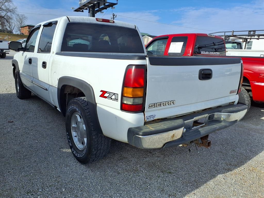 GMC Sierra 1500 Crew Cab 143.5" WB 4WD SLE1 2006