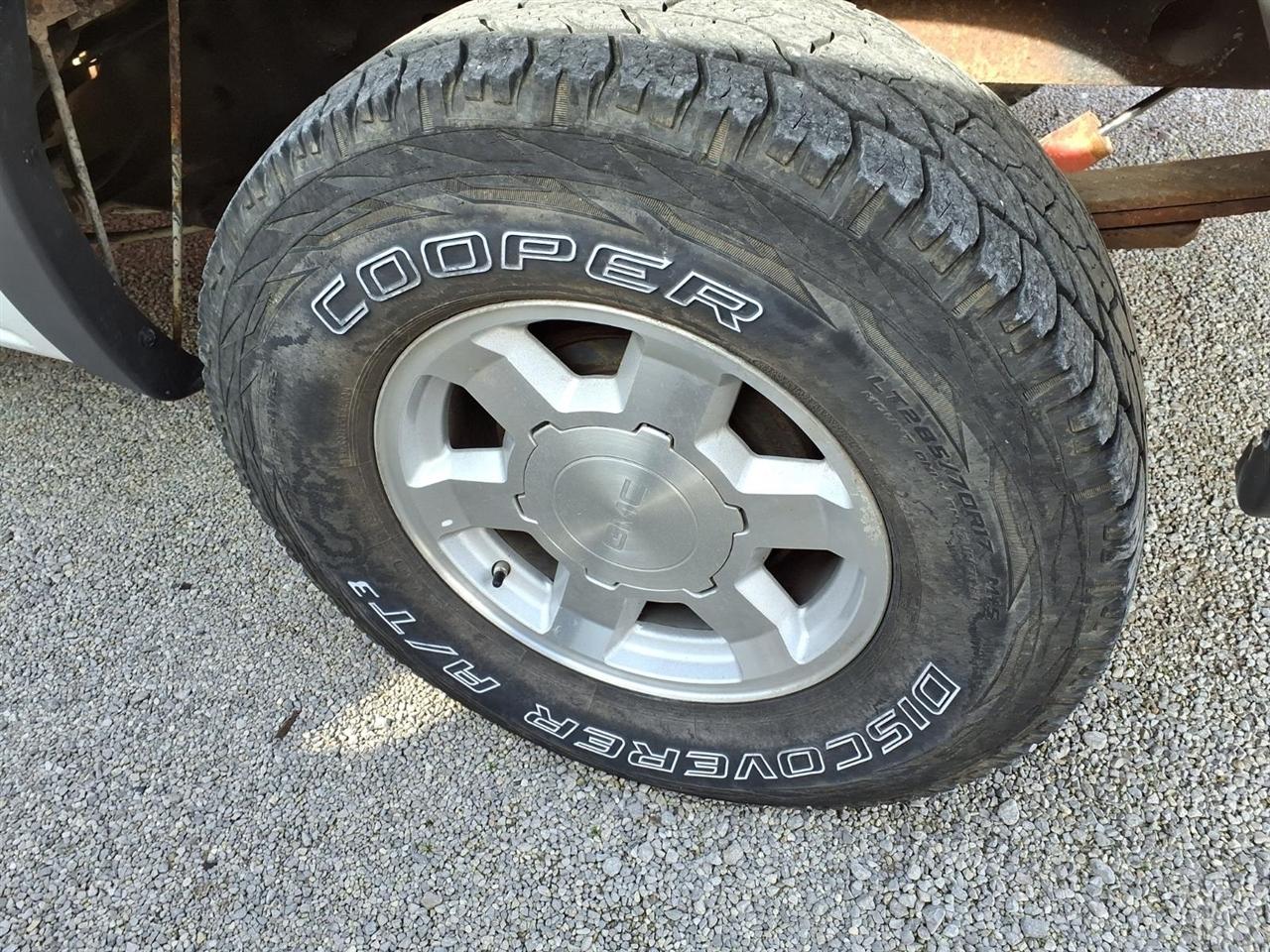 GMC Sierra 1500 Crew Cab 143.5" WB 4WD SLE1 2006