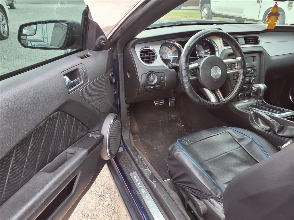 Ford Mustang 2dr Cpe V6 2012