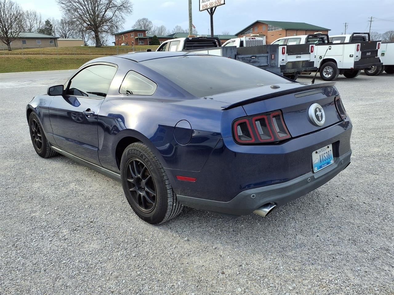 Ford Mustang 2dr Cpe V6 2012