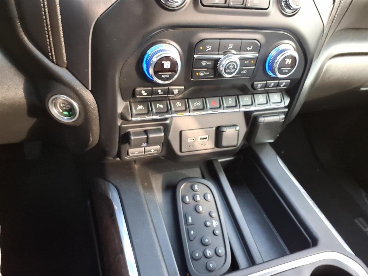 GMC Sierra 1500 4WD Crew Cab 157" Denali 2019