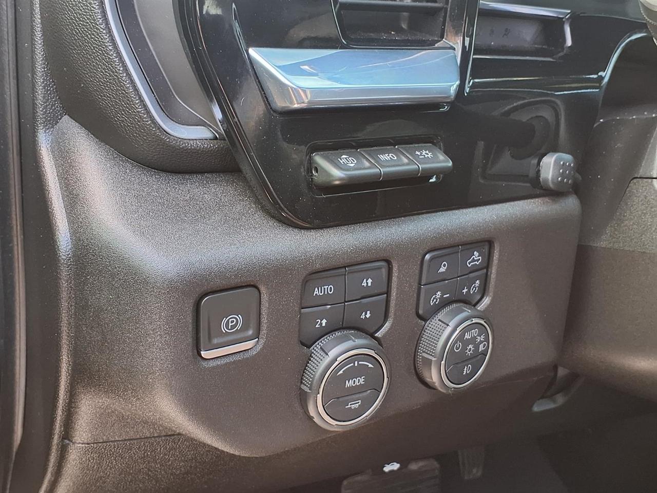 Chevrolet Silverado 2500HD 4WD Crew Cab 159" High Country 2024