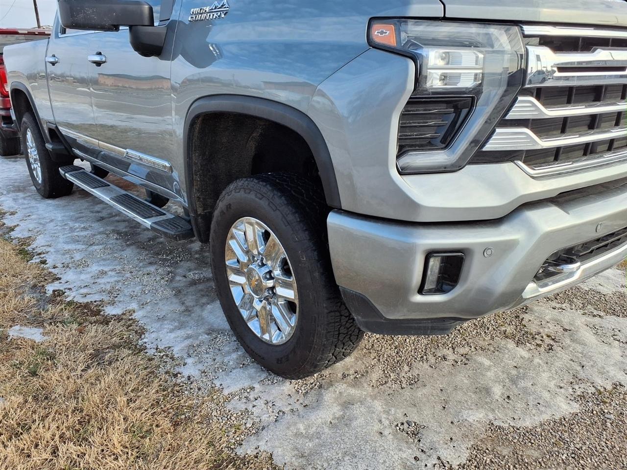 Chevrolet Silverado 2500HD 4WD Crew Cab 159" High Country 2024