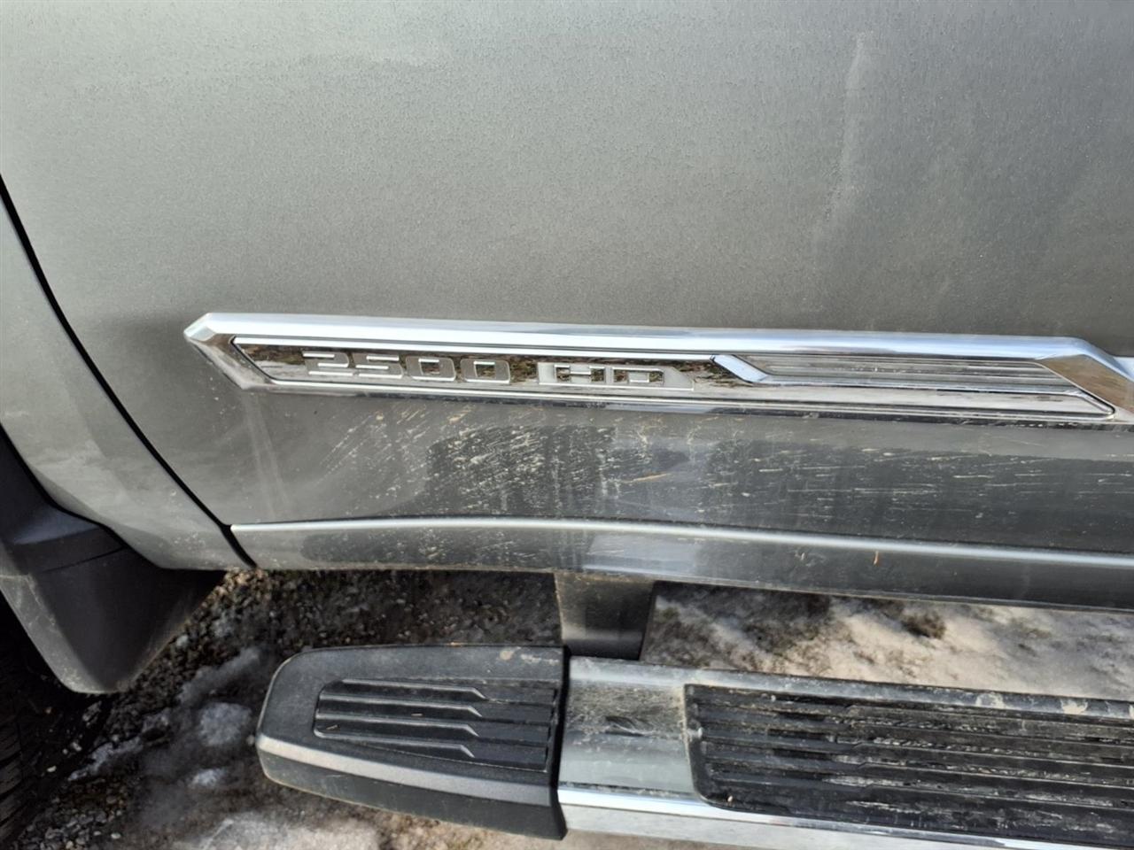 Chevrolet Silverado 2500HD 4WD Crew Cab 159" High Country 2024