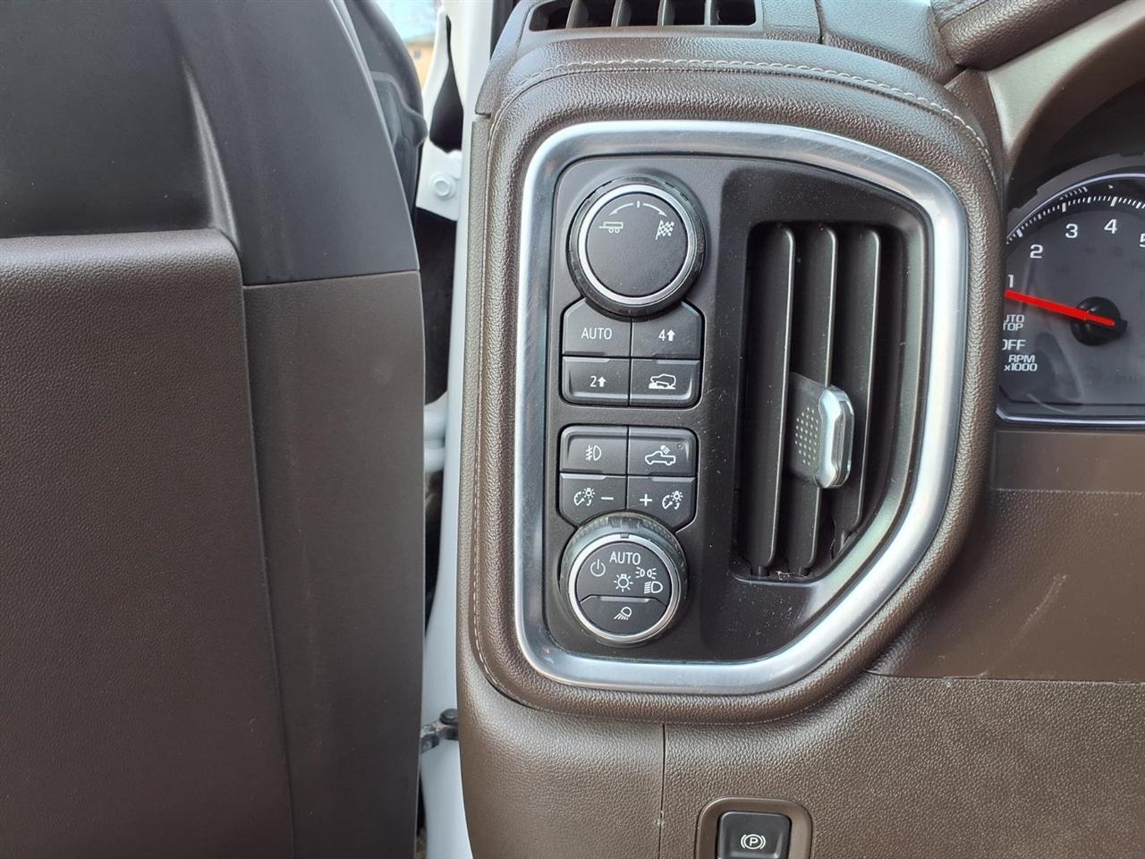 Chevrolet Silverado 1500 4WD Crew Cab 147" LTZ 2019