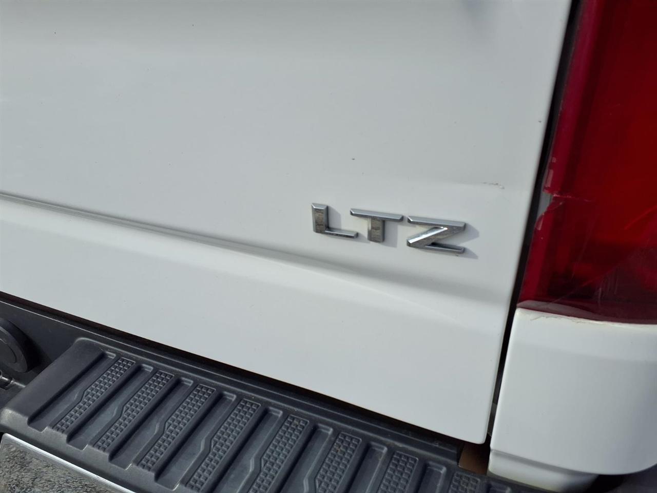 Chevrolet Silverado 1500 4WD Crew Cab 147" LTZ 2019